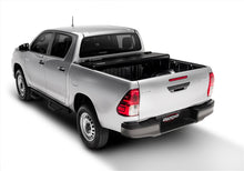 Load image into Gallery viewer, UnderCover 05-15 Toyota Tacoma 5ft Flex Bed Cover