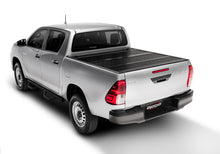 Load image into Gallery viewer, UnderCover 05-15 Toyota Tacoma 5ft Flex Bed Cover