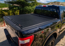 Load image into Gallery viewer, Roll-N-Lock 15-18 Chevy Colorado/Canyon LB 71-1/2in M-Series Retractable Tonneau Cover
