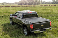 Load image into Gallery viewer, Roll-N-Lock 15-18 Chevy Colorado/Canyon XSB 59-2/16in M-Series Retractable Tonneau Cover