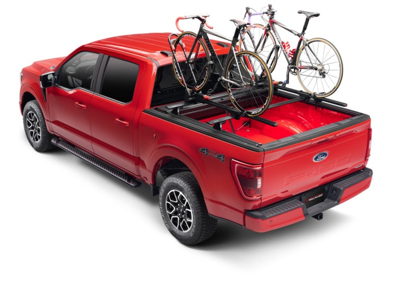 Roll-N-Lock 15-20 Ford F150 (67.1in Bed Length) E-Series XT Retractable Tonneau Cover
