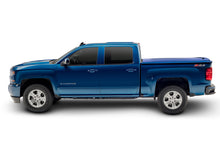 Load image into Gallery viewer, UnderCover 07-13 Toyota Tundra 5.5ft Lux Bed Cover - Silver Sky